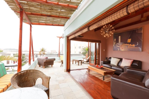 Sweet Ocean View Guest House lounge